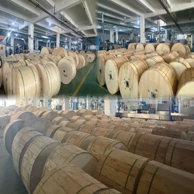 12 Kern-GYXTW Außen-SM-Faseroptikkabel-Unitube mit Stahlband geschützt 6mm 7mm 8mm Glasfaserkabel