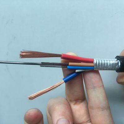 Zusammengesetzter Lichtwellenleiter der Niederspannungs-G652D Oplc